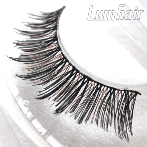 Thick eyelashes extensions
